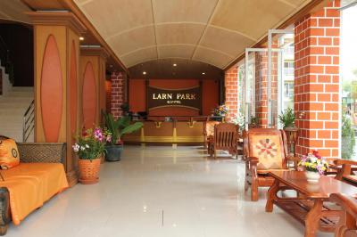 LARN PARK RESORTEL